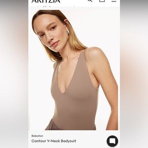 Babaton Contour V-Neck Bodysuit